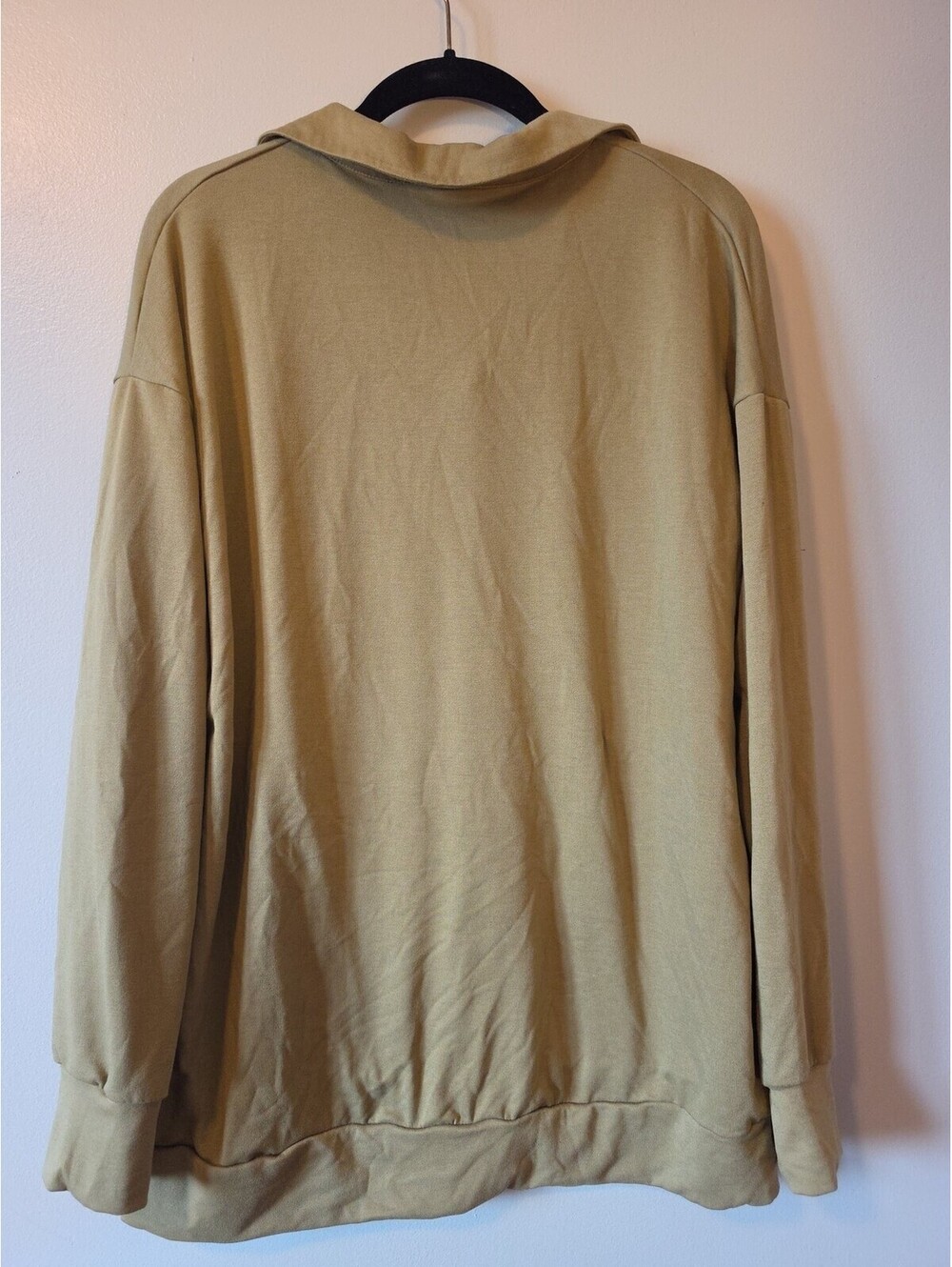 Dear Scarlett light Olive Green long sleeve top - Picture 2 of 3